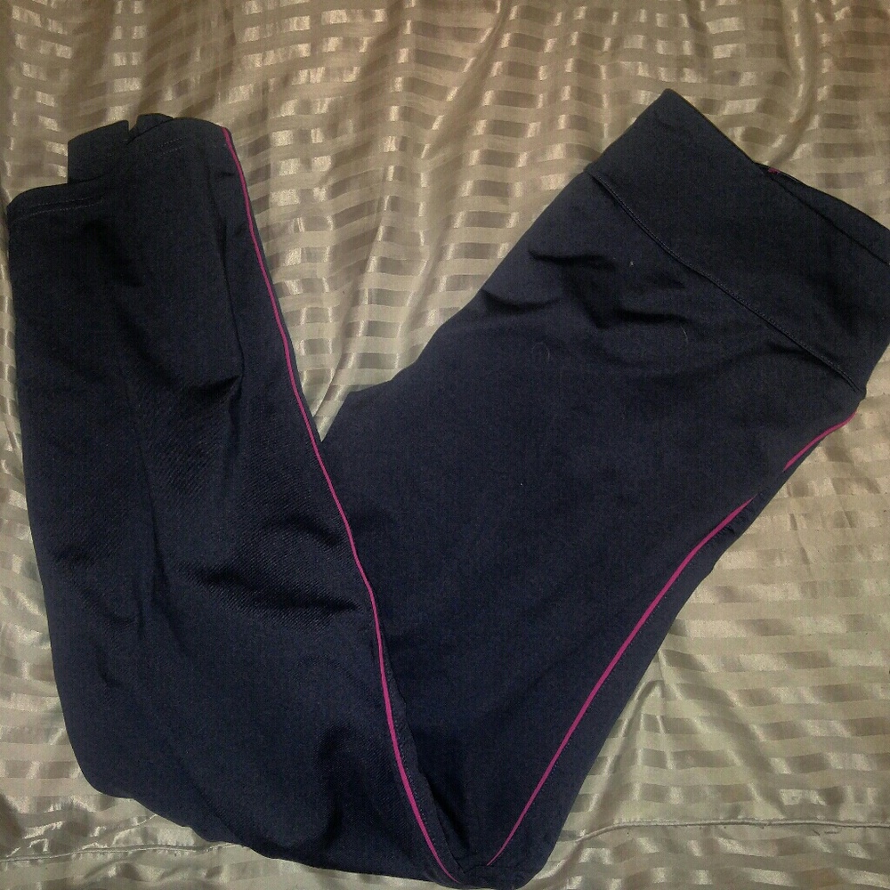 Aerie work out pants. Cute mini pocket